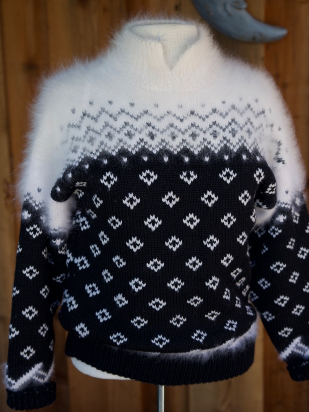 Vintage Wool/Angora Blend Hand Knit Fair Isle Black/White Ski Sweater Woman's S - Picture 8 of 17
